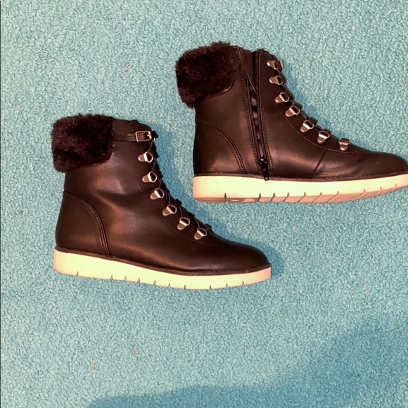 MIA boots - Picture 1 of 3